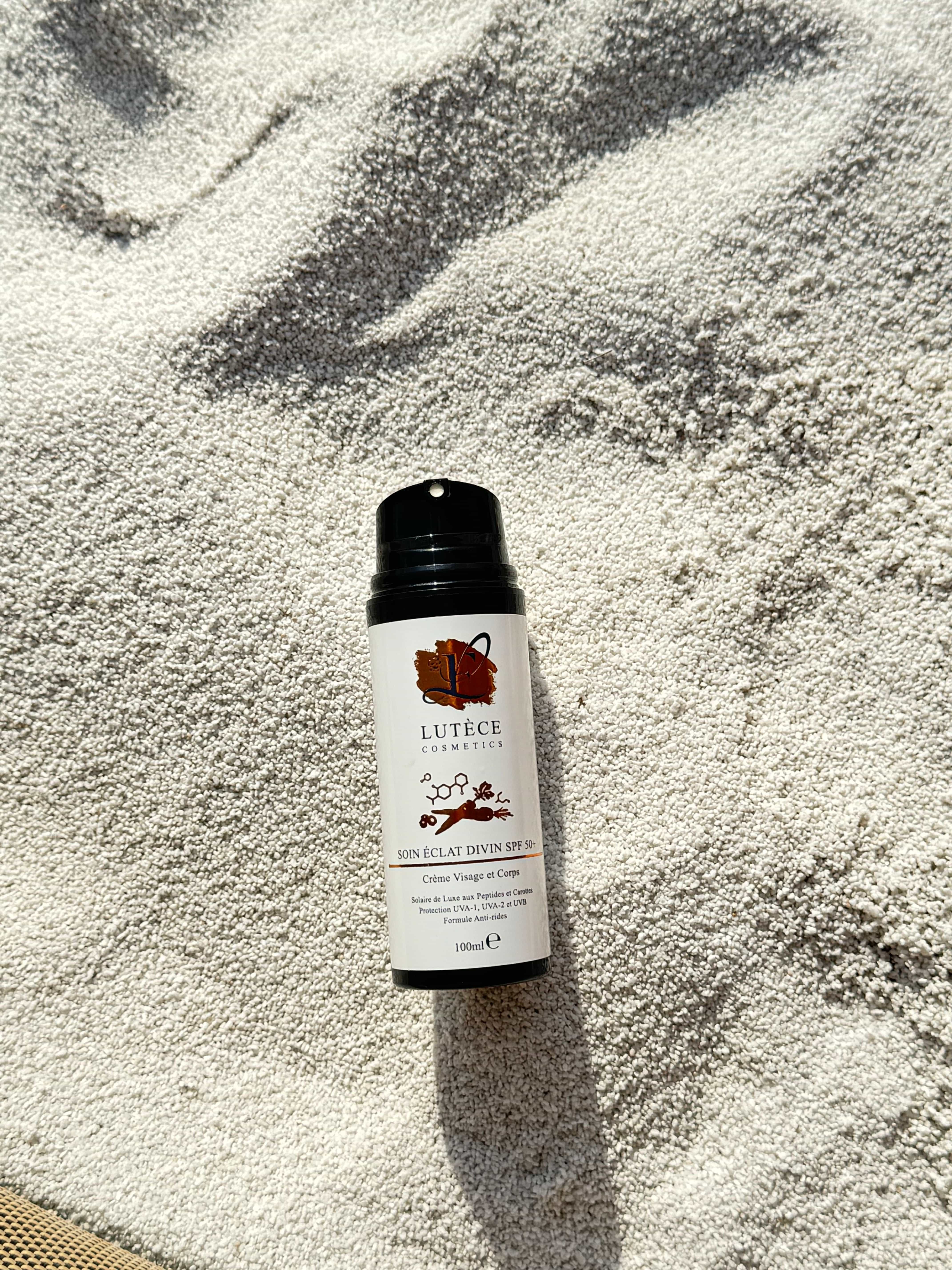 Soin Éclat Divin SPF 50+